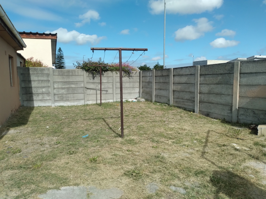 3 Bedroom Property for Sale in Ravensmead Western Cape
